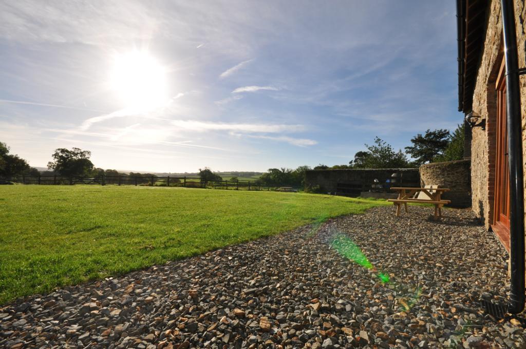 Villa Hastings Barn Bideford Exterior foto